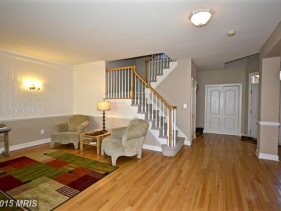 4th image of 15774 Cool Spring Dr