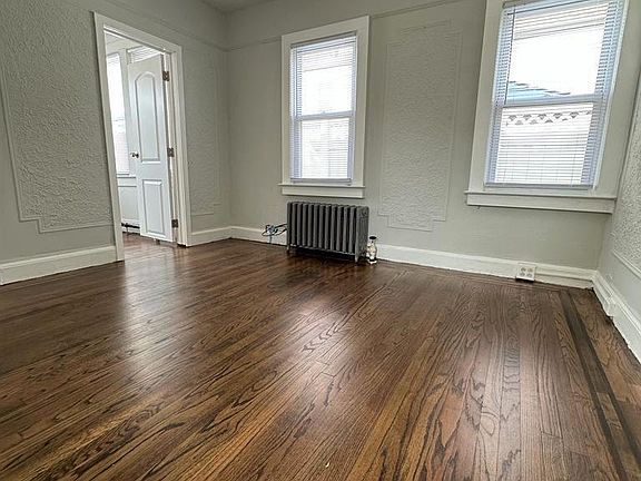 5th image of 78 Aqueduct Ave