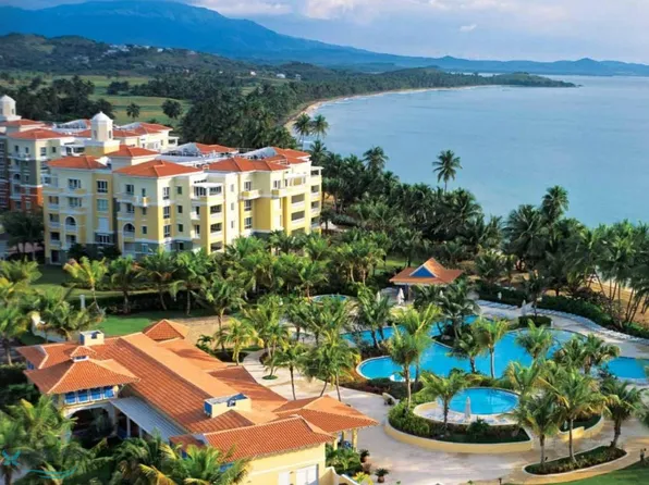 19 Roble Valley, Humacao, PR 00791