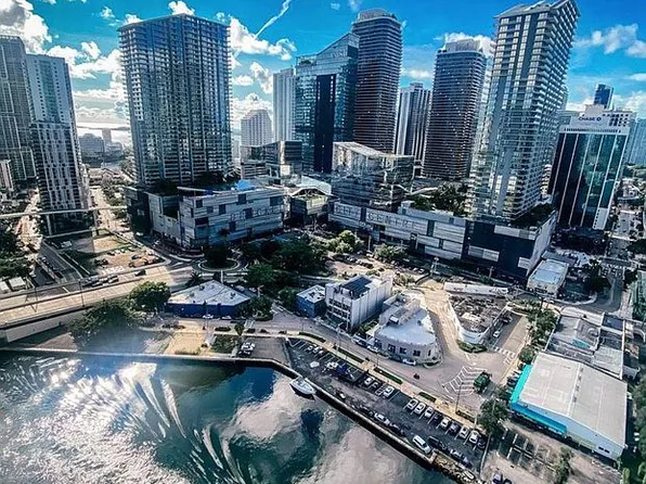 600 SW 1st Ave, Miami, FL 33130