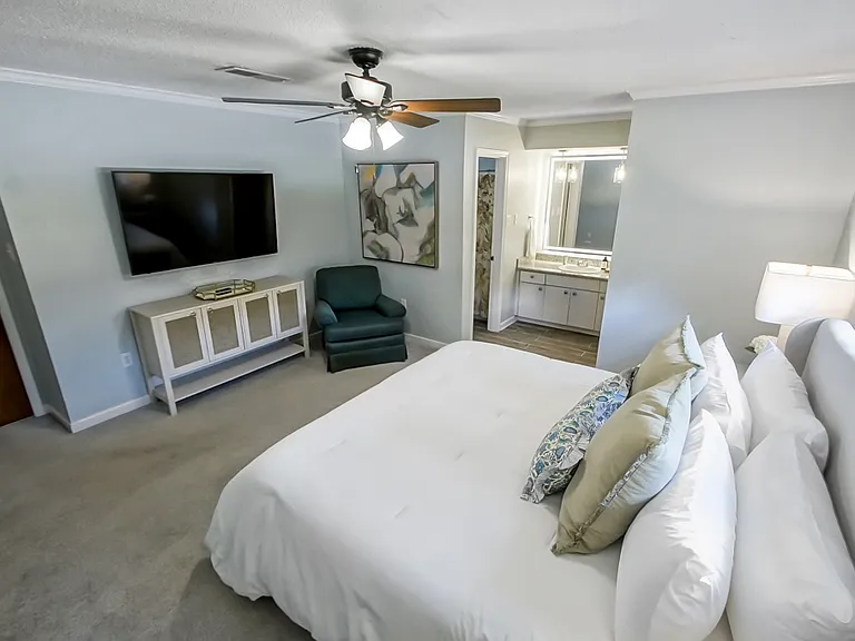 912 N Coventry Dr — Photo 15