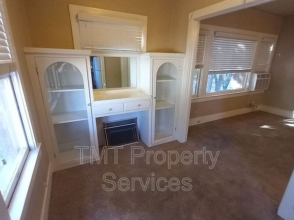 2nd image of 1019 H St APT 12