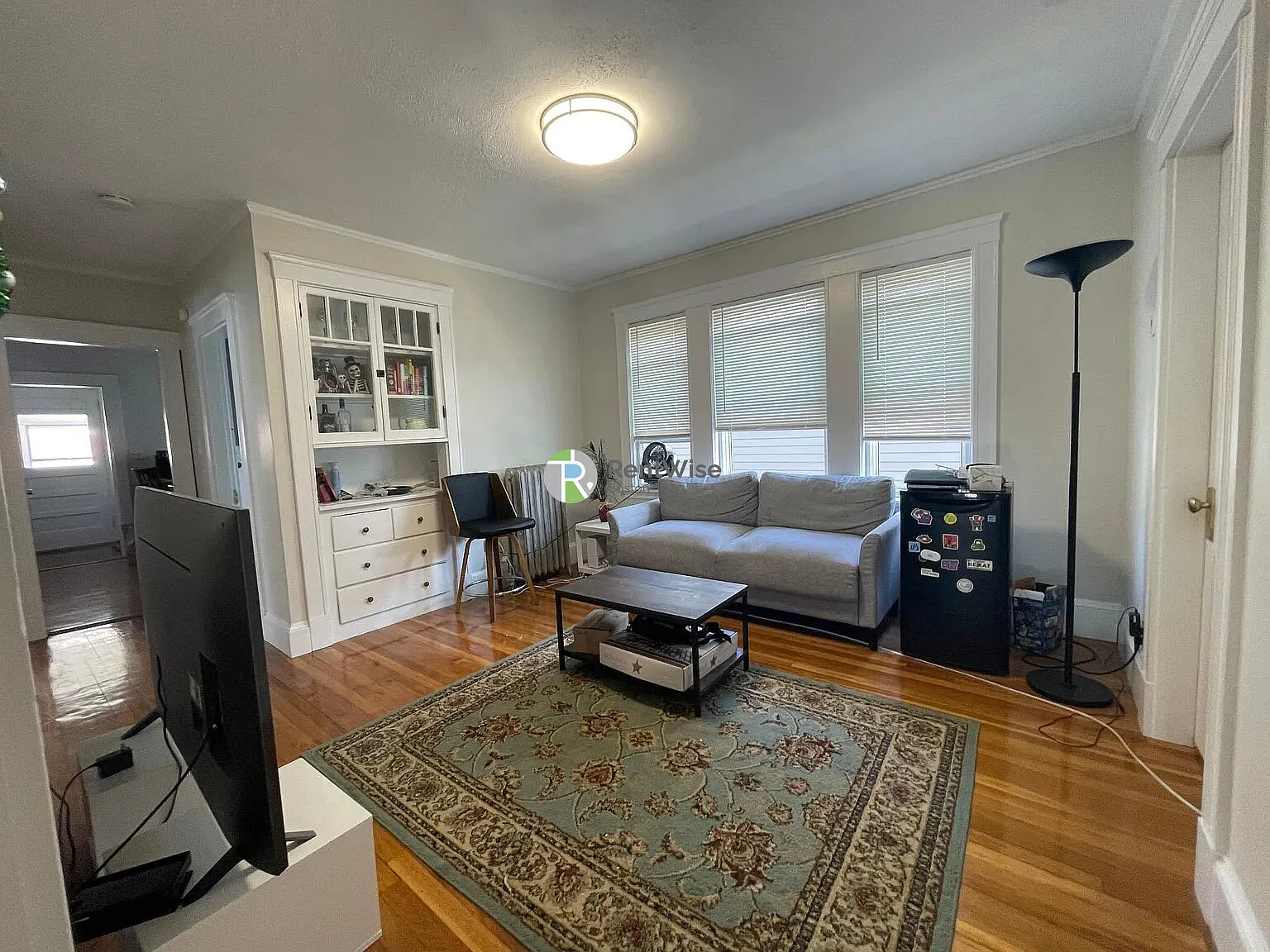 4 bed, 1.0 bath, $5,800 — Photo 1