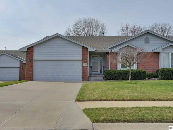 13311 Hillsborough Dr, Omaha, NE 68164