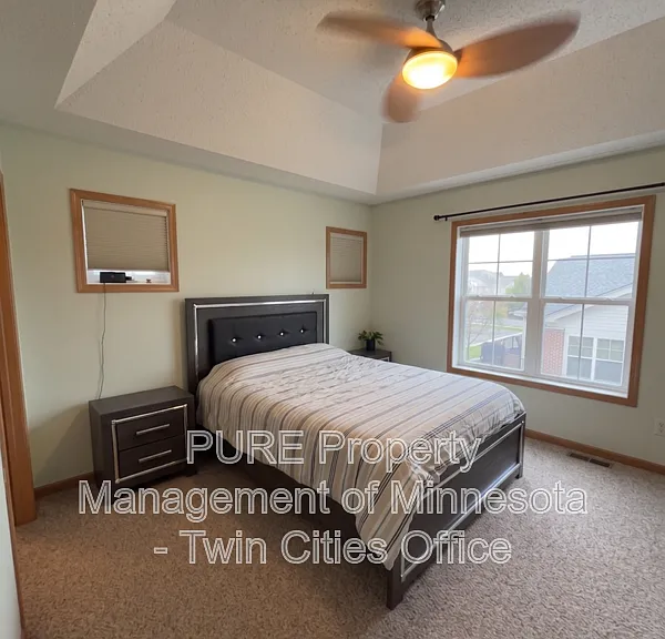 8051 Larch Ln N — Photo 8