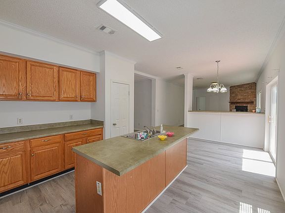 4th image of 105 Glenn Forest Dr