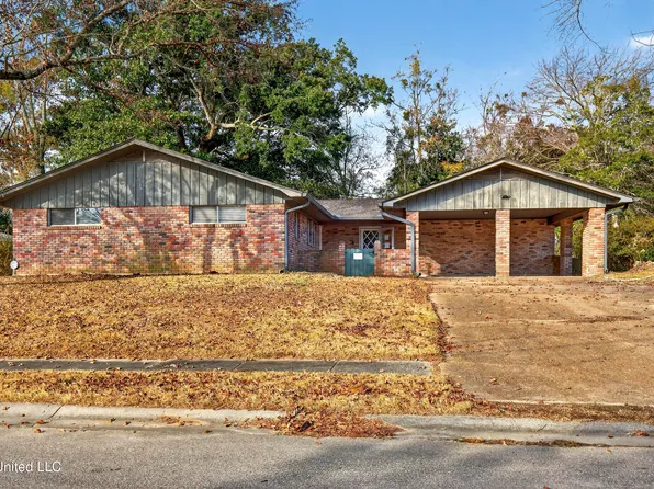 719 Holly Hills Dr, Biloxi, MS 39532