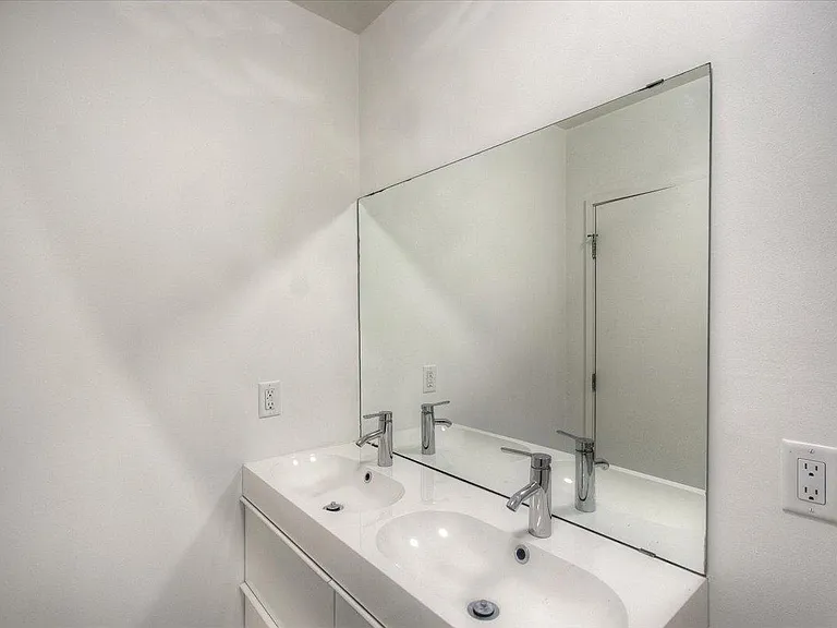 1006 N New Hampshire Ave #1008 — Photo 19