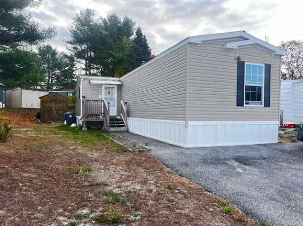 195 Wickham Way, Westbrook, ME 04092