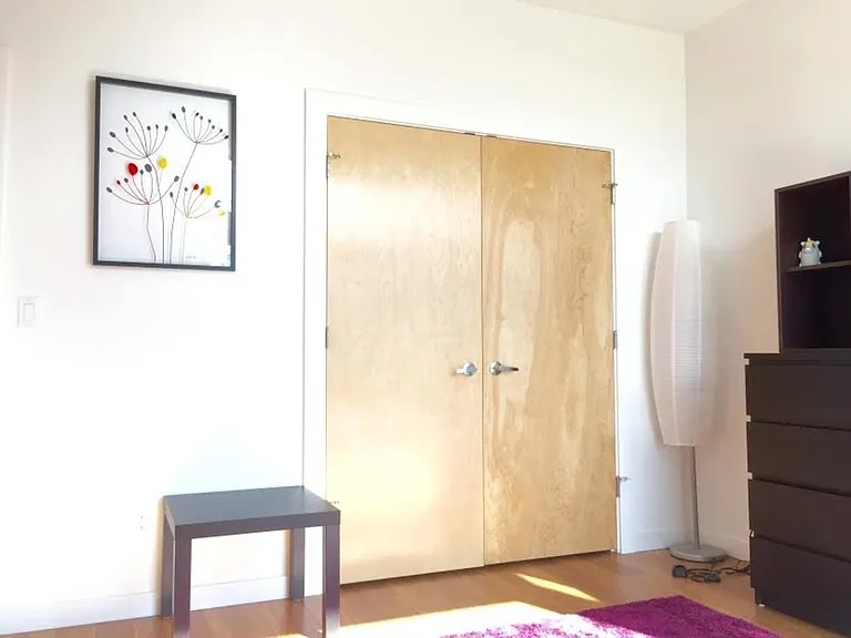 2118 E James St — Photo 12
