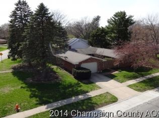 612 E Burkwood Ct, Urbana, IL