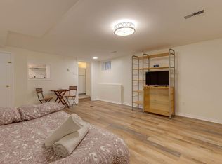 34 Ashbury Ave #1, Toronto, ON M6E 1V7