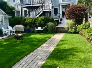 38 Rocky Neck Ave, Gloucester, MA 01930