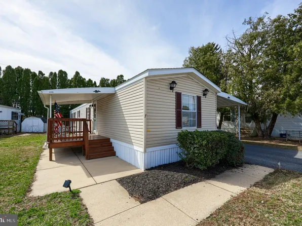 7 Douglass Ln, East Earl, PA 17519