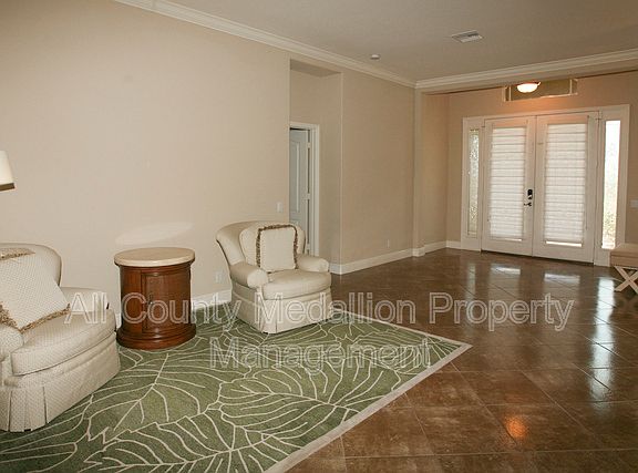 3rd image of 3006 Sagittaria Ln