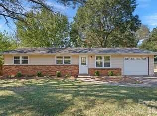 804 Princeton Dr, Kings Mountain, NC 28086