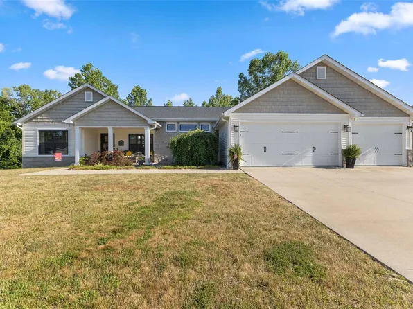 916 Oak Creek Ln, Waterloo, IL 62298