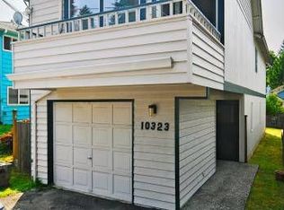 10323 8th Ave NE, Seattle, WA 98125