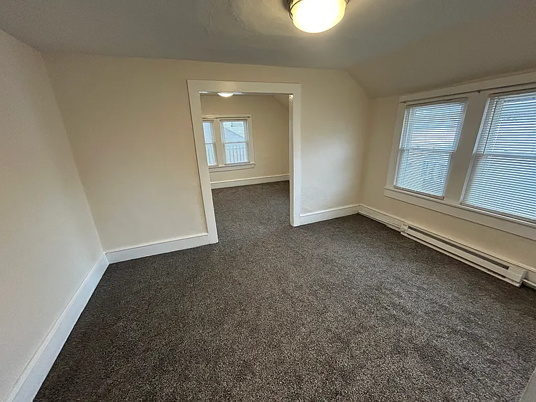 613 Green Ridge St #3 — Photo 5