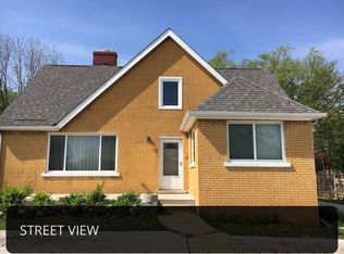 2475 E Maple Rd #A, Troy, MI 48083