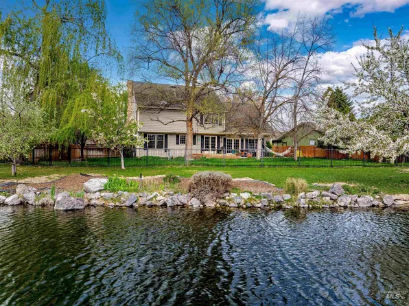237 E Twin Willow Dr, Boise, ID 83706