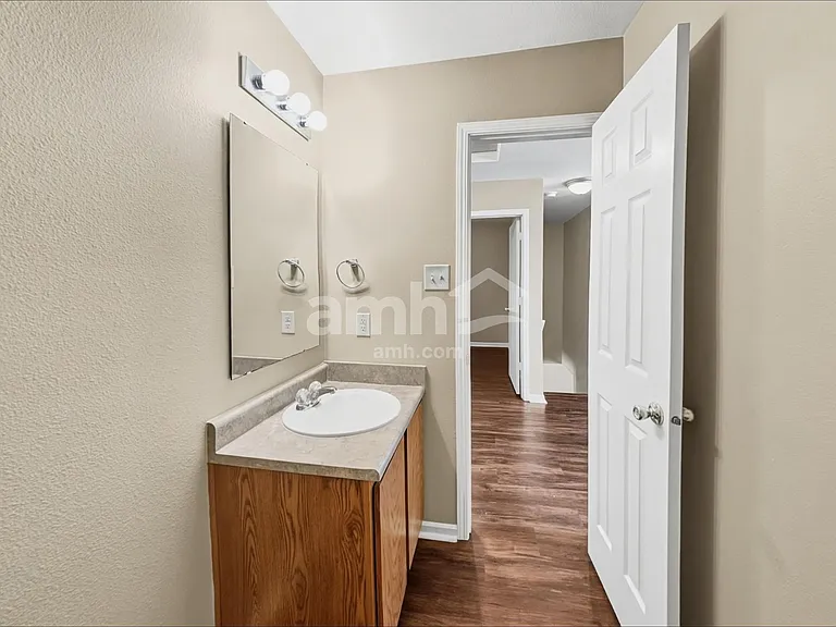 2361 Blackthorn Dr — Photo 16