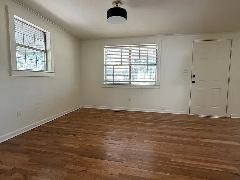 49 Nancy Dr — Photo 6