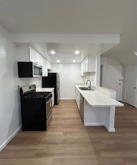 8525 Saturn St — Photo 2