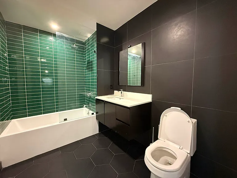 12 Ford St #6A — Photo 9