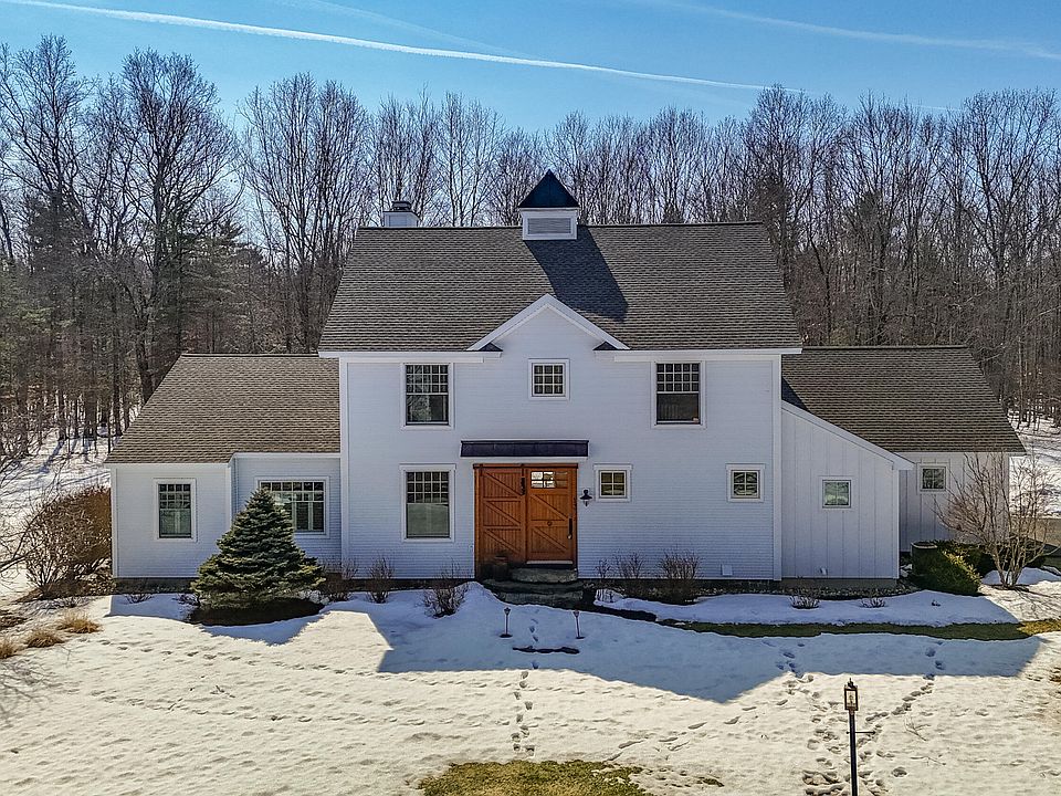 1st image of 13 Saratoga Farm Road