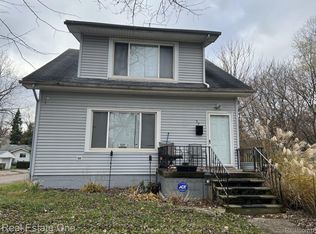 57 Putnam Ave, Pontiac, MI 48342