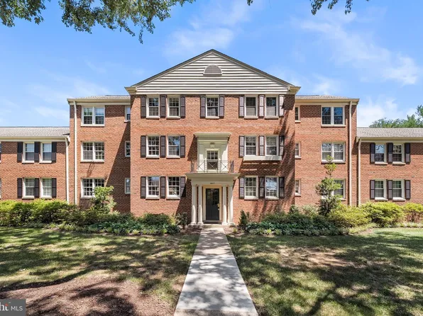 6617 E Wakefield Dr APT B1, Alexandria, VA 22307