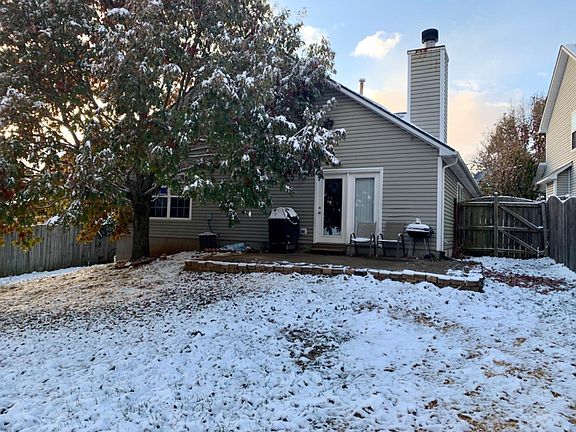 3rd image of 316 Silver Creek Way