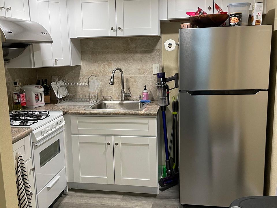 1st image of 13021 Entreken Ave