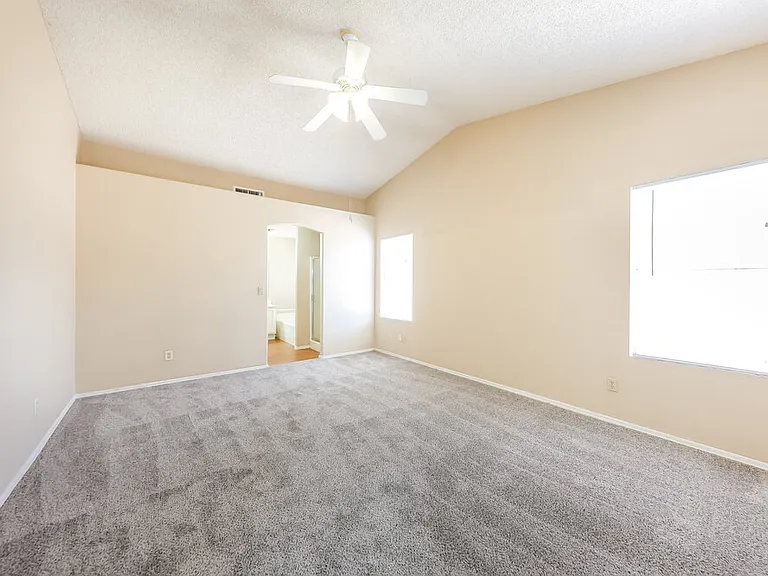 8864 W Morningside Dr — Photo 9