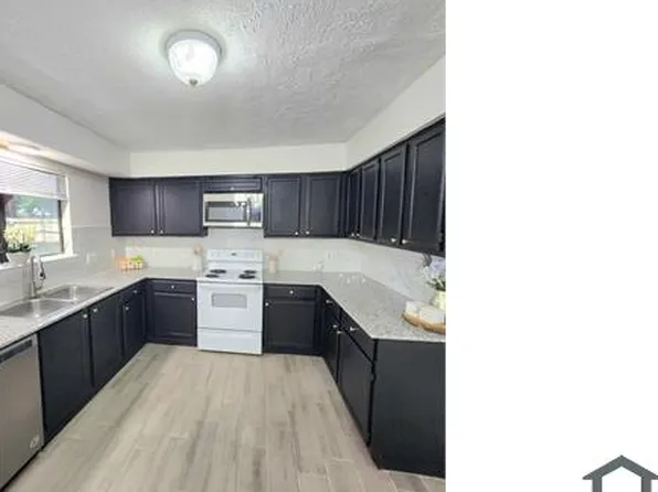 10045 Emerald Creek Dr, Houston, TX 77070