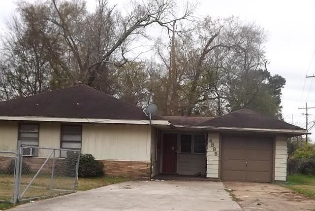 4895 Dallas Ave Beaumont TX 77703 Zillow