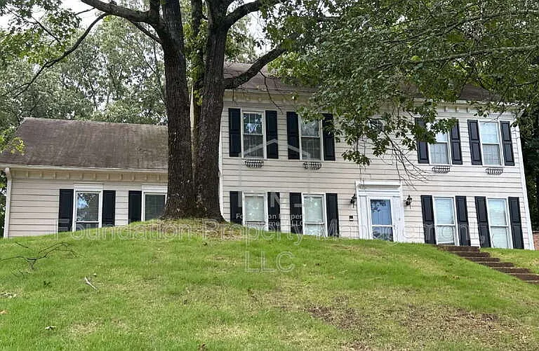 8559 Chippingham Dr — Photo 1