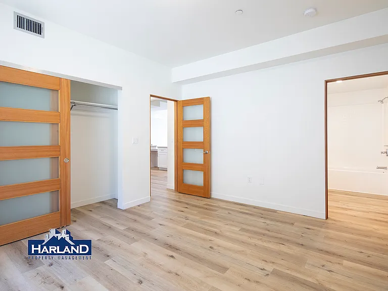 3333 Reynard Way #16 — Photo 16