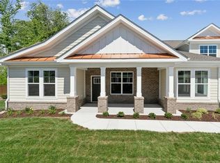 2144 Edwin Dr, Chesapeake, VA 23322