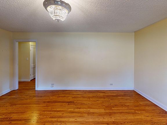4th image of 407 Nora Dr