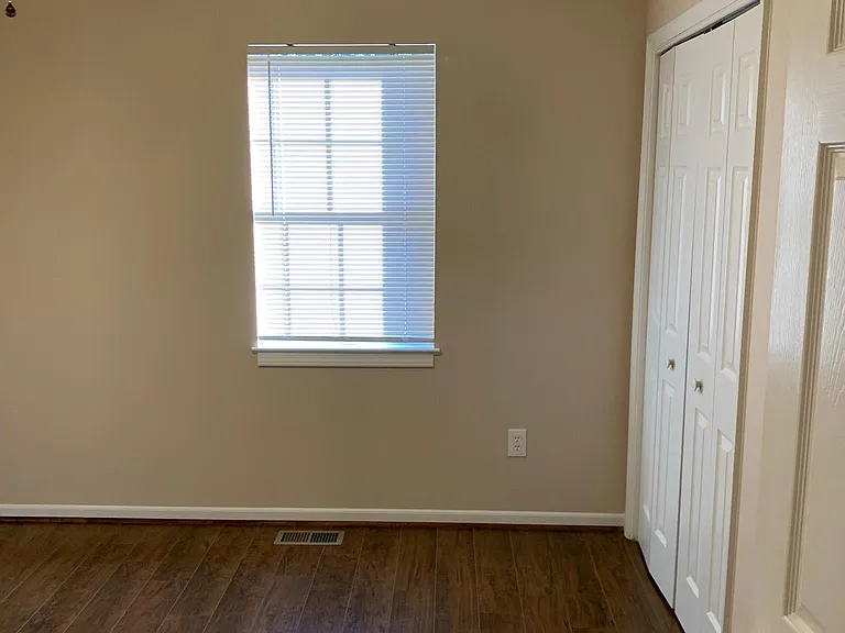 420 Oscar St — Photo 9