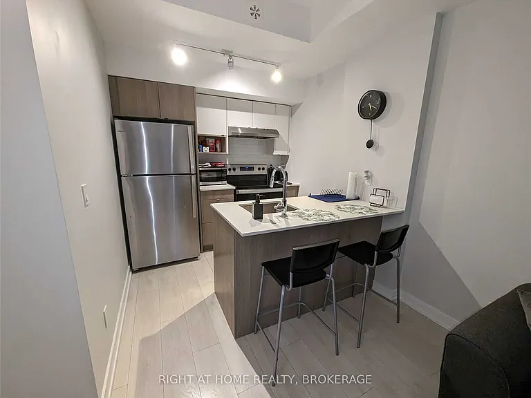1139 Cooke Blvd #319 — Photo 6