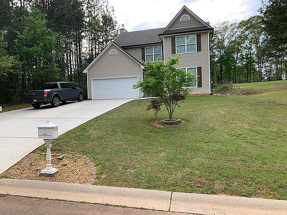 27 foot WIDE driveway 