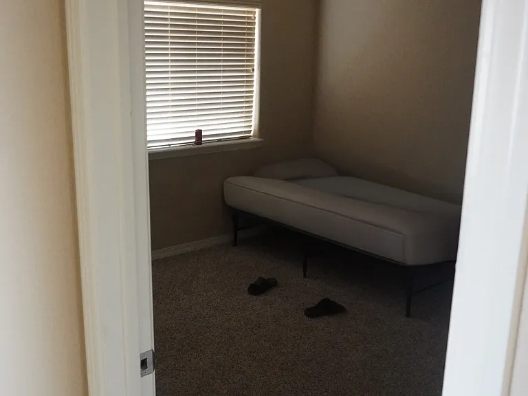 8381 Needle Drop Ct — Photo 12