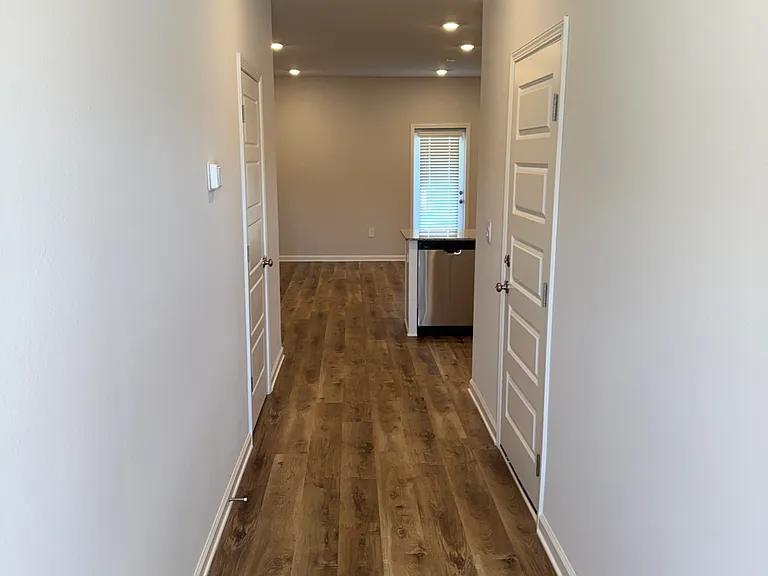 6058 Bemiss Towns Dr — Photo 2