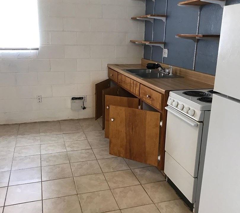 2nd image of 712 1/2 S Dallas Ave