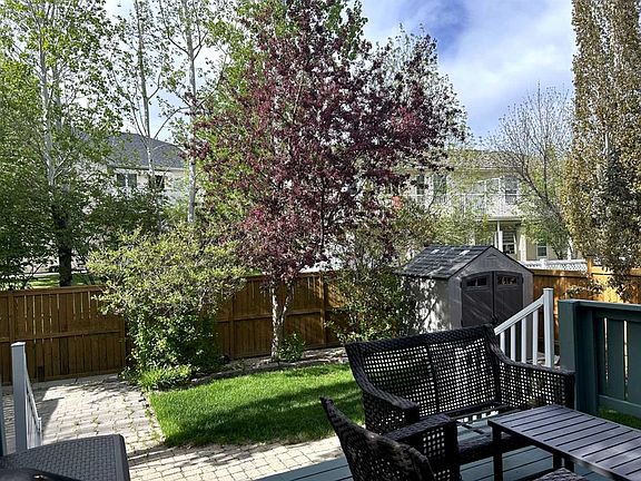 4th image of 182 S Harvest Creek Close NE