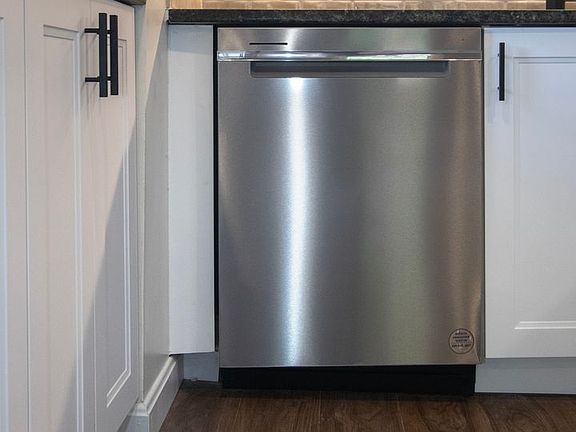 5th image of 386 Central Ave APT 5