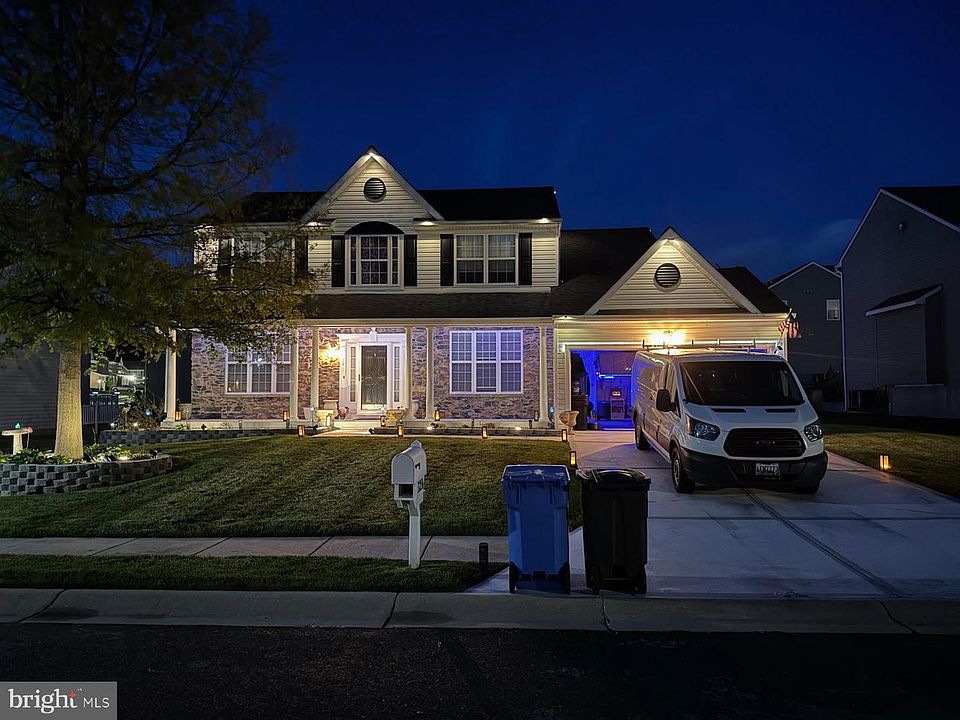 1st image of 328 Kenan St